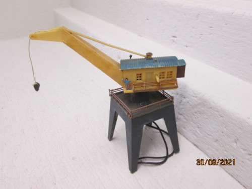 N SCALE : DOC YARD CRANE