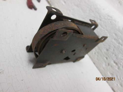 MECCANO :BITS AND PIECES