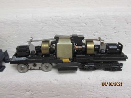 HO SCALE : ATHEARN : SW 1500 SANTE FE DIESEL LOCOMOTIVE