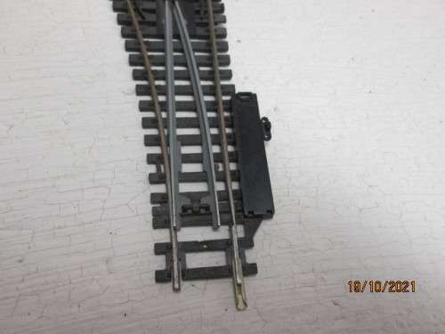 HO / OO SCALE : HORNBY : LEFT HAND POINT - R612