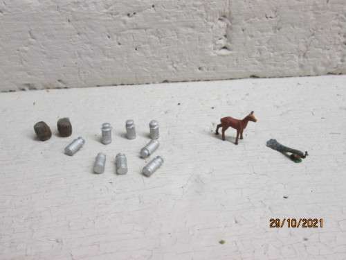 HO SCALE : SCENERY EQUIPMENT