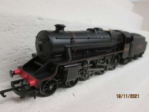 OO SCALE : HORNBY :  LMS CLASS 5 STEAM LOCOMOTIVE - BOXED