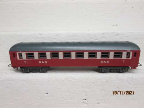 HO SCALE : LIMA SAR : ORANGE EXPRESS - FIRST CLASS COACH