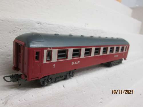 HO SCALE : LIMA SAR : ORANGE EXPRESS - FIRST CLASS COACH