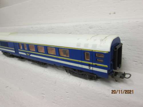 HO SCALE : LIMA SAR : BLUE TRAIN - COMPOSIT COACH