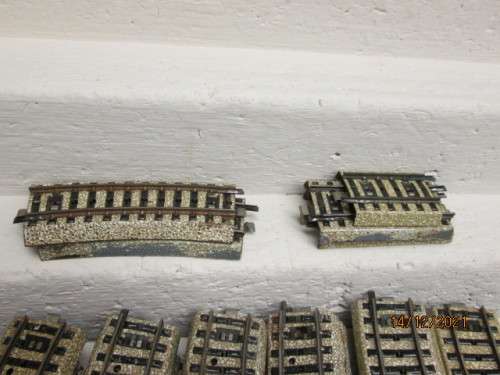 HO SCALE : MARKLIN- M TRACK : TRACK - X 53 PIECES