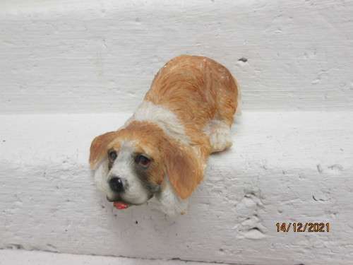 RESIN DOG ORNAMENT