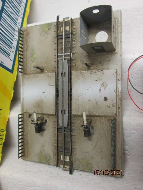 HO SCALE : MARKLIN : M-TRACK - 3-RAIL  -  X97  PIECES