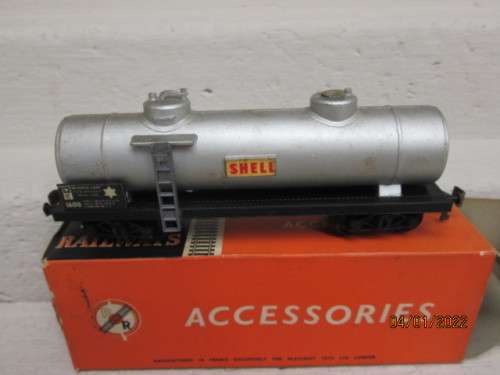 HO SCALE : JOUEF : SHELL BOGIE TANK WAGON - BOXED