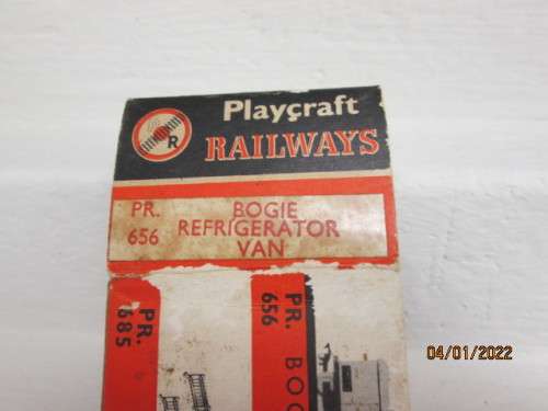 HO SCALE : JOUEF : BOGIE REFRIDGERATION VAN - BOXED