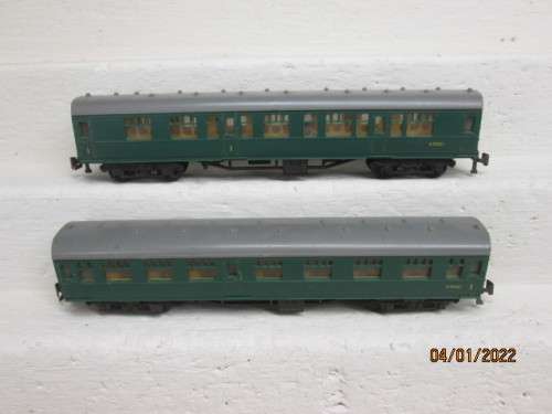 HO SCALE : JOUEF : X2 GREEN BR PASSENGER COACHES