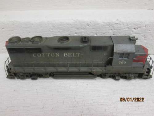 HO SCALE: ATHEARN : COTTON BELT DIESEL LOCOMOTIVE - DCC - BOXED