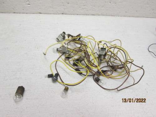 HO SCALE : MARKLIN : STREET LAMPS - X13 - BOXED