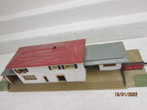 HO SCALE : FALLER : LARGE STATION BUILDING - BOXED