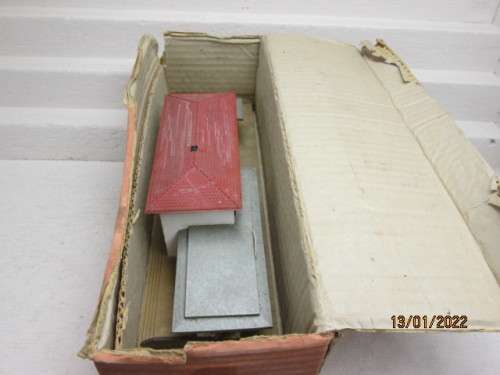 HO SCALE : FALLER : LARGE STATION BUILDING - BOXED
