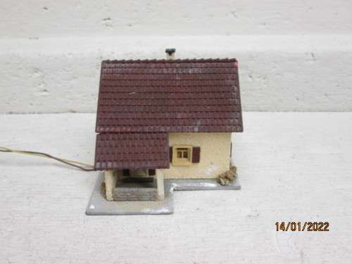 HO SCALE : FALLER : HOUSE