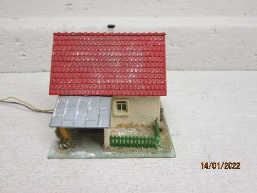 HO SCALE : FALLER : HOUSE