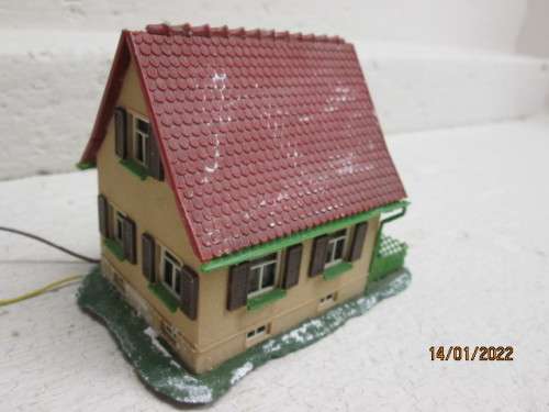 HO SCALE : FALLER : HOUSE