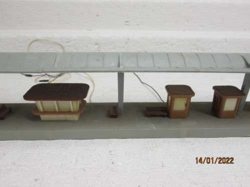 HO / OO SCALE : KIBRI : STATION PLATFORM WITH CANOPY - BOXED