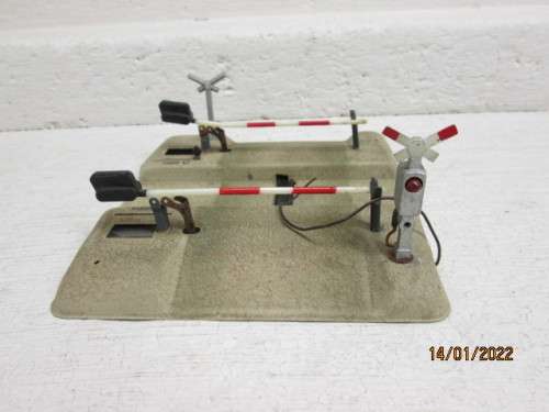 HO / OO SCALE : KIBRI : RAIL CROSSING