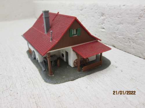 N SCALE : OLD TIMER SHED