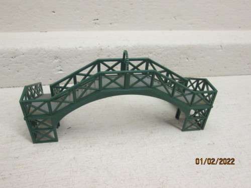 OO SCALE: PEDESTRIAN RAILWAY BRIDGE