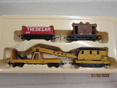 OO SCALE: HORNBY : BREAKDOWN CRANE PACK - BOXED