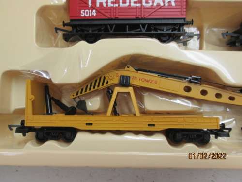 OO SCALE: HORNBY : BREAKDOWN CRANE PACK - BOXED