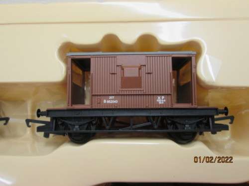 OO SCALE: HORNBY : BREAKDOWN CRANE PACK - BOXED