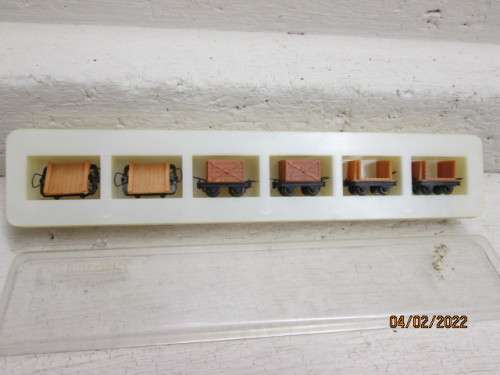 N SCALE : TRIX : X6 SMALL GOODS WAGONS - SAR - BOXED