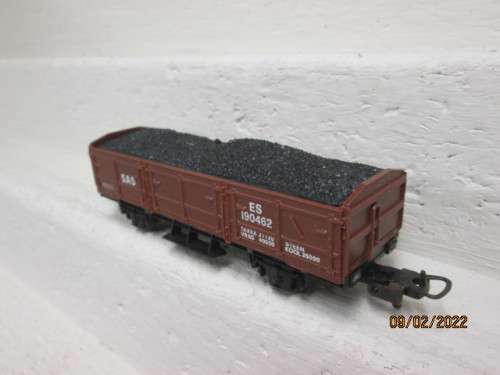 HO SCALE : LIMA : SAR ES WAGON WITH COAL LOAD - BOXED