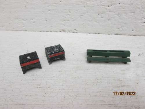 HO / OO SCALE : RAILWAY ACCESSORIES - X3