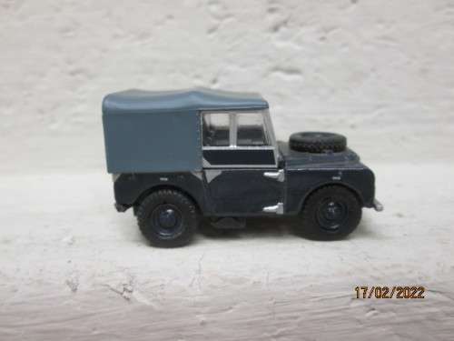 OO SCALE : OXFORD MODELS : SWB LANDROVER - DARK BLUE