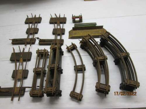 O SCALE : 2-RAIL HORNBY TRACK - 24 PIECES