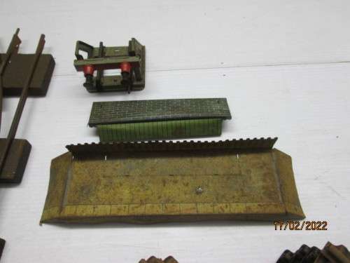 O SCALE : 2-RAIL HORNBY TRACK - 24 PIECES