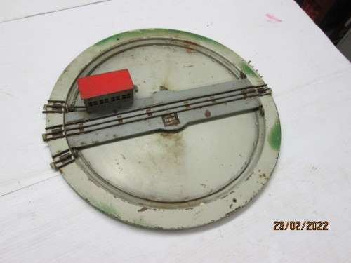 HO SCALE : MARKLIN : TURN TABLE - M-TRACK