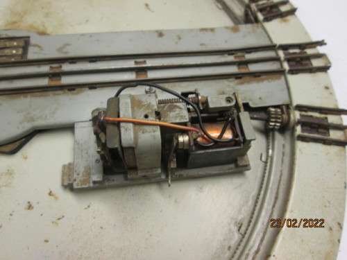 HO SCALE : MARKLIN : TURN TABLE - M-TRACK