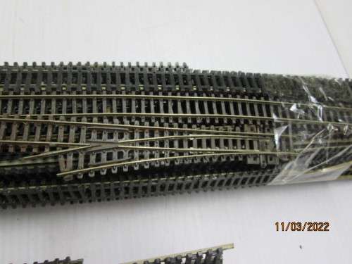 N SCALE : LARGE AMOUNT OF FLEXI TRACK OFFCUTS