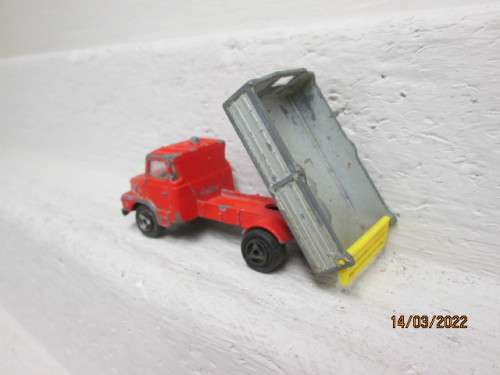 HO SCALE : MAJORETTE : SCANIA - ROAD TIPPER TRUCK