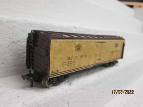 HO SCALE : FLEISCHMANN : NEW YORK CENTRAL REFRIDGERATION CAR