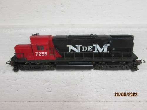 HO SCALE : LIMA : N DE M DIESEL LOCOMOTIVE