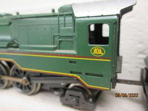 HO SCALE : LIMA : AUSTRALIAN 4-6-2 STEAM LOCOMOTIVE