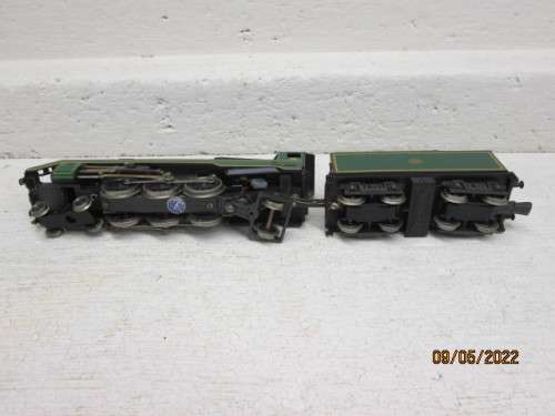 HO SCALE : LIMA : AUSTRALIAN 4-6-2 STEAM LOCOMOTIVE