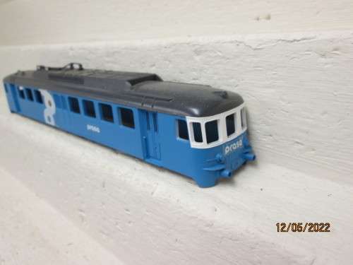 HO SCALE : LIMA : SAR : PRAZA RAIL CAR POWER COACH - BODY ONLY