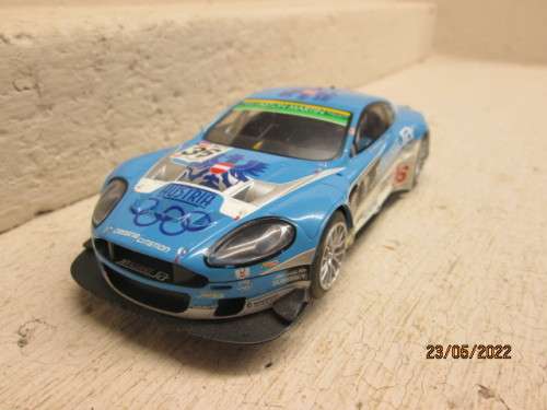 1:32 SCALE : HORNBY : ASTON MARTIN DBR9 SLOT CAR