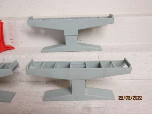 SCX AND NINCO VARIOUS SUPPORTS - X9 PIECES