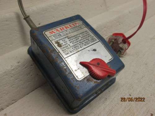 HO SCALE : MARKLIN : CONTOLLER / TRANSFORMER