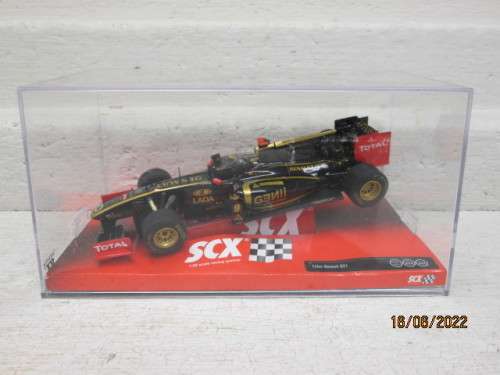 SCX : LOTUS RENAULT R31  : F1 CAR - BOXED
