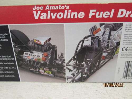 REVELL : 1:25 SCALE VALVOLINE FUEL DRAGSTER - KIT - BOXED