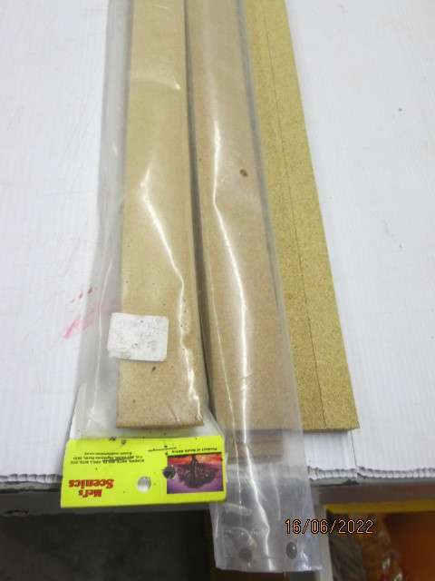 HO / OO SCALE : MELS SCENICS - CORK UNDERLAY - X15 PIECES